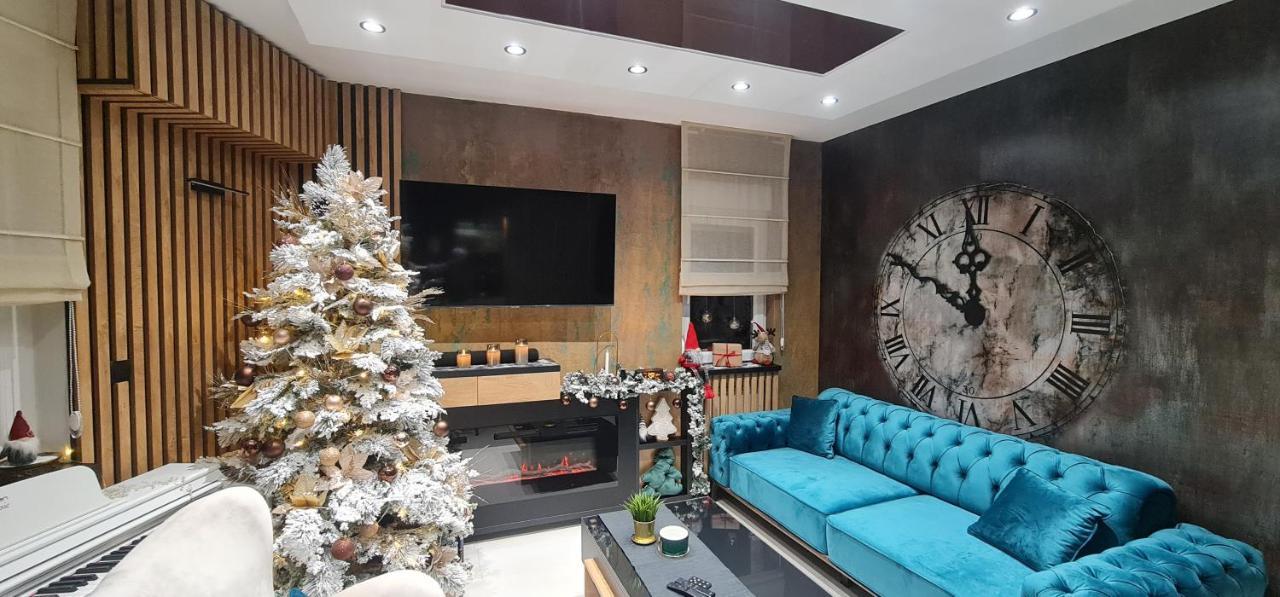 Design Apartment Platinium Spa Lux 5 Star "Havana" Completely Private Wellness & Spa Free Included Sauna & Jacuzzi & Salt Wall & Fire Place & 3D Ceilings & Business Wifi & Netflix & Keyless Code Entry & Full Smart App & Secure 2 Parking Place Cuprija Bagian luar foto