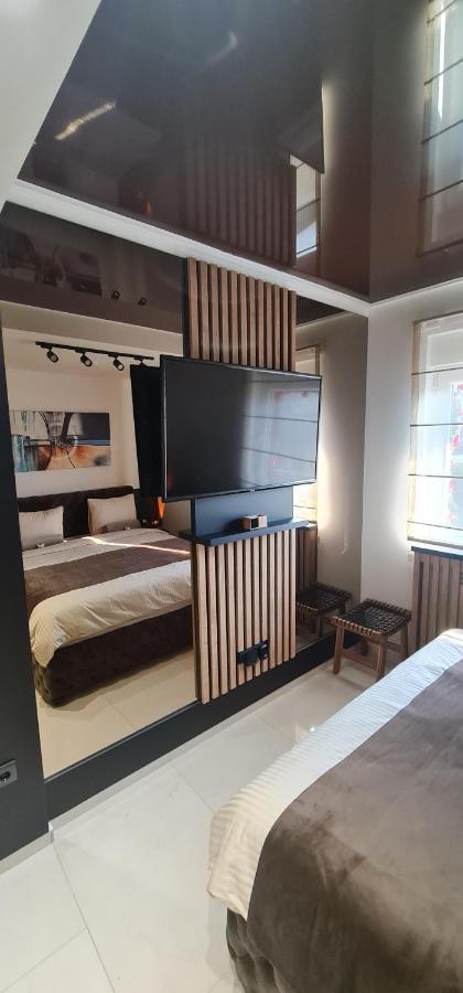 Design Apartment Platinium Spa Lux 5 Star "Havana" Completely Private Wellness & Spa Free Included Sauna & Jacuzzi & Salt Wall & Fire Place & 3D Ceilings & Business Wifi & Netflix & Keyless Code Entry & Full Smart App & Secure 2 Parking Place Cuprija Bagian luar foto