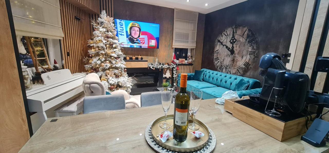 Design Apartment Platinium Spa Lux 5 Star "Havana" Completely Private Wellness & Spa Free Included Sauna & Jacuzzi & Salt Wall & Fire Place & 3D Ceilings & Business Wifi & Netflix & Keyless Code Entry & Full Smart App & Secure 2 Parking Place Cuprija Bagian luar foto