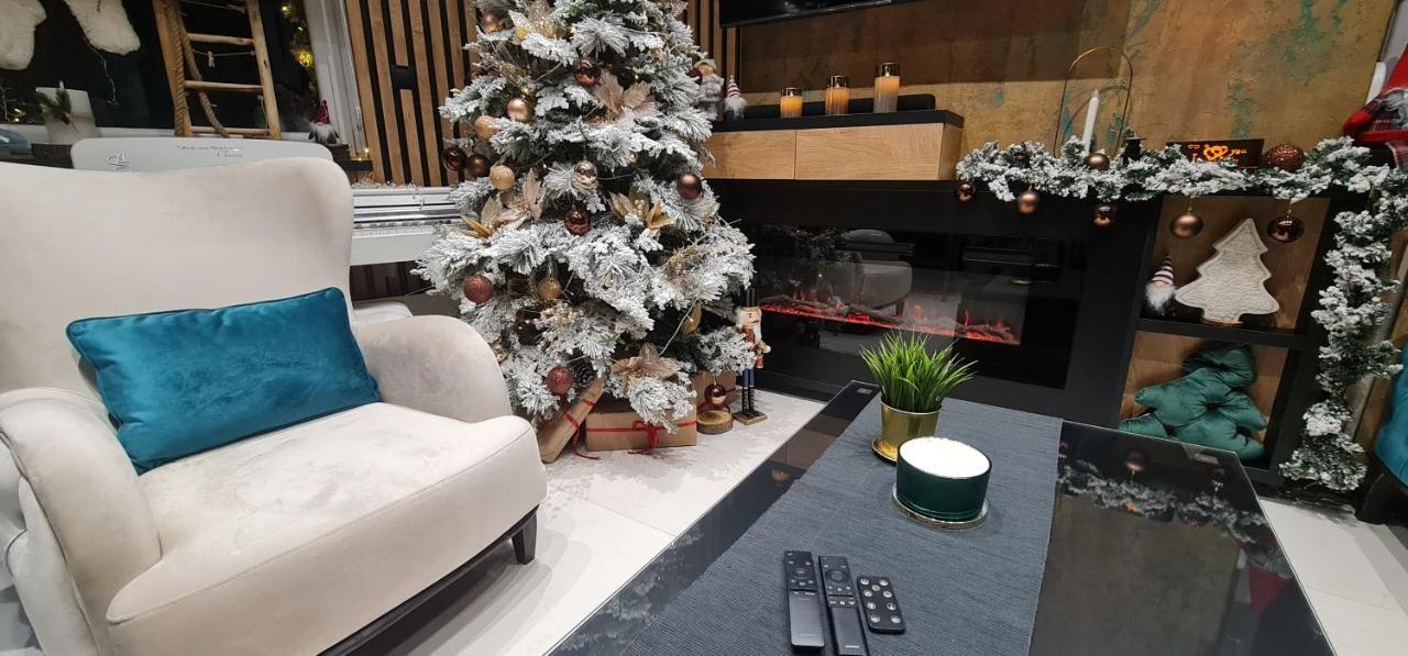 Design Apartment Platinium Spa Lux 5 Star "Havana" Completely Private Wellness & Spa Free Included Sauna & Jacuzzi & Salt Wall & Fire Place & 3D Ceilings & Business Wifi & Netflix & Keyless Code Entry & Full Smart App & Secure 2 Parking Place Cuprija Bagian luar foto