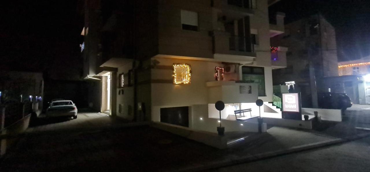Design Apartment Platinium Spa Lux 5 Star "Havana" Completely Private Wellness & Spa Free Included Sauna & Jacuzzi & Salt Wall & Fire Place & 3D Ceilings & Business Wifi & Netflix & Keyless Code Entry & Full Smart App & Secure 2 Parking Place Cuprija Bagian luar foto