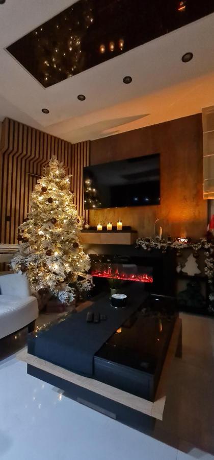 Design Apartment Platinium Spa Lux 5 Star "Havana" Completely Private Wellness & Spa Free Included Sauna & Jacuzzi & Salt Wall & Fire Place & 3D Ceilings & Business Wifi & Netflix & Keyless Code Entry & Full Smart App & Secure 2 Parking Place Cuprija Bagian luar foto