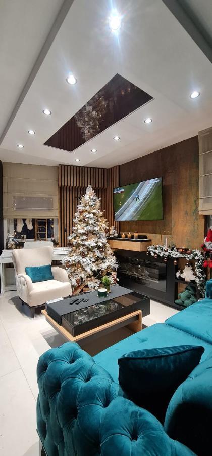Design Apartment Platinium Spa Lux 5 Star "Havana" Completely Private Wellness & Spa Free Included Sauna & Jacuzzi & Salt Wall & Fire Place & 3D Ceilings & Business Wifi & Netflix & Keyless Code Entry & Full Smart App & Secure 2 Parking Place Cuprija Bagian luar foto