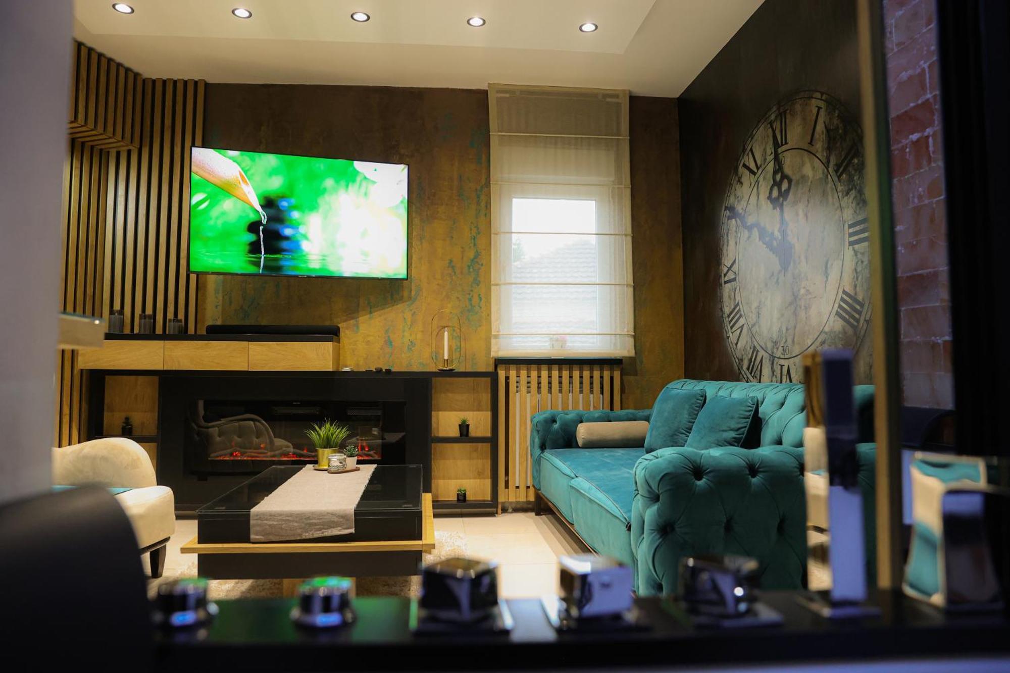 Design Apartment Platinium Spa Lux 5 Star "Havana" Completely Private Wellness & Spa Free Included Sauna & Jacuzzi & Salt Wall & Fire Place & 3D Ceilings & Business Wifi & Netflix & Keyless Code Entry & Full Smart App & Secure 2 Parking Place Cuprija Bagian luar foto
